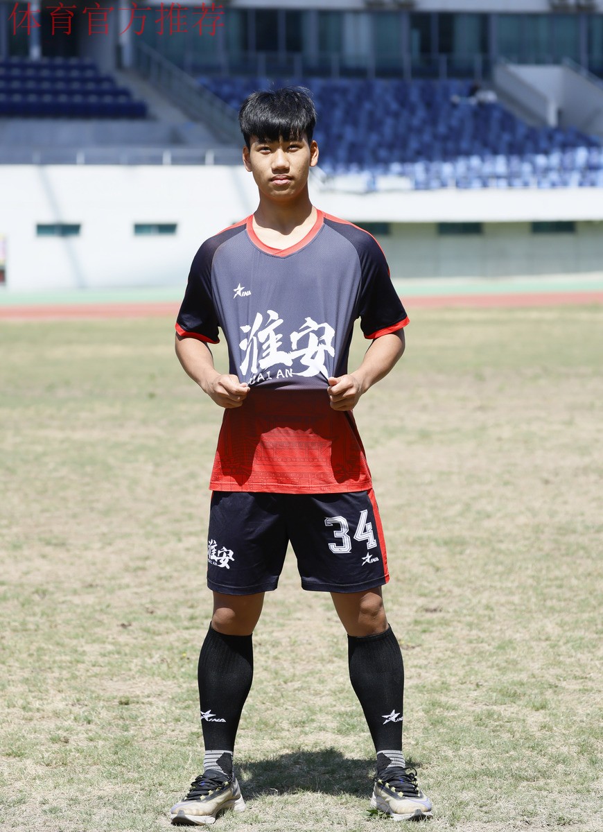 足球是青春纪念册 卢斌：最美光阴奉献给北理工